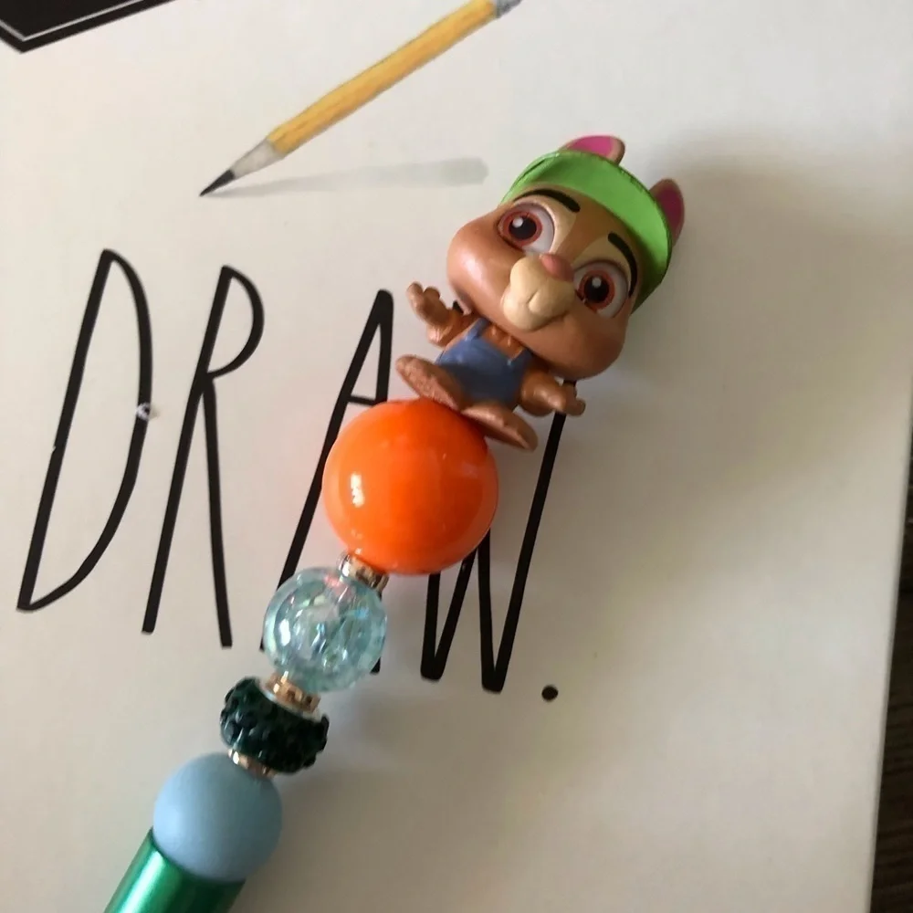 Disney Doorables: Zootopia: Stu Hopps handmade beaded pen
